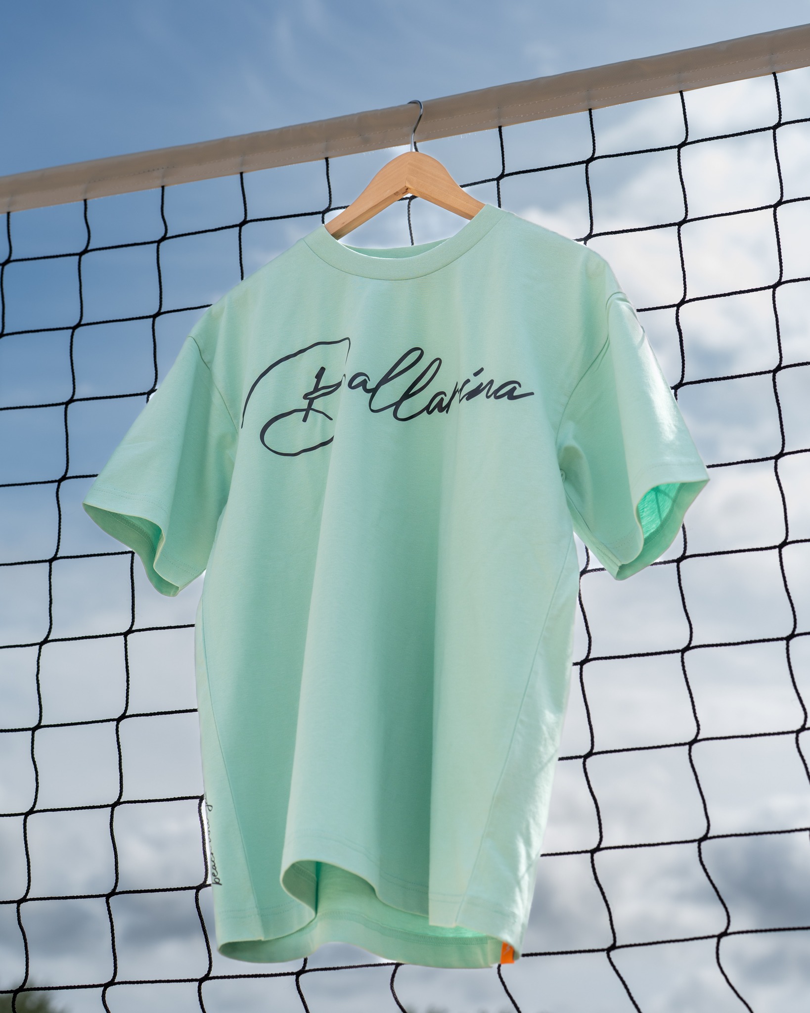 Na, ist die Zeit auf dem Court langsam vorbei? 🥲 ballarina-Sein geht mit unseren Freizeit-Looks trotzdem zu jeder Zeit! 🤍